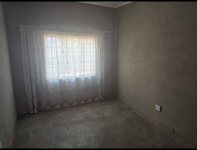 22.40HA FARM FOR SALE IN MOPANE